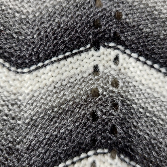 Y2K VINTAGE WET SEAL DOLMAN LIGHTWEIGHT SWEATER - Picture 2 of 9